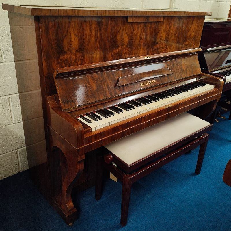 Steinway Model O grand Piano in rosewood – Featured image – Roberts Pianos Oxford