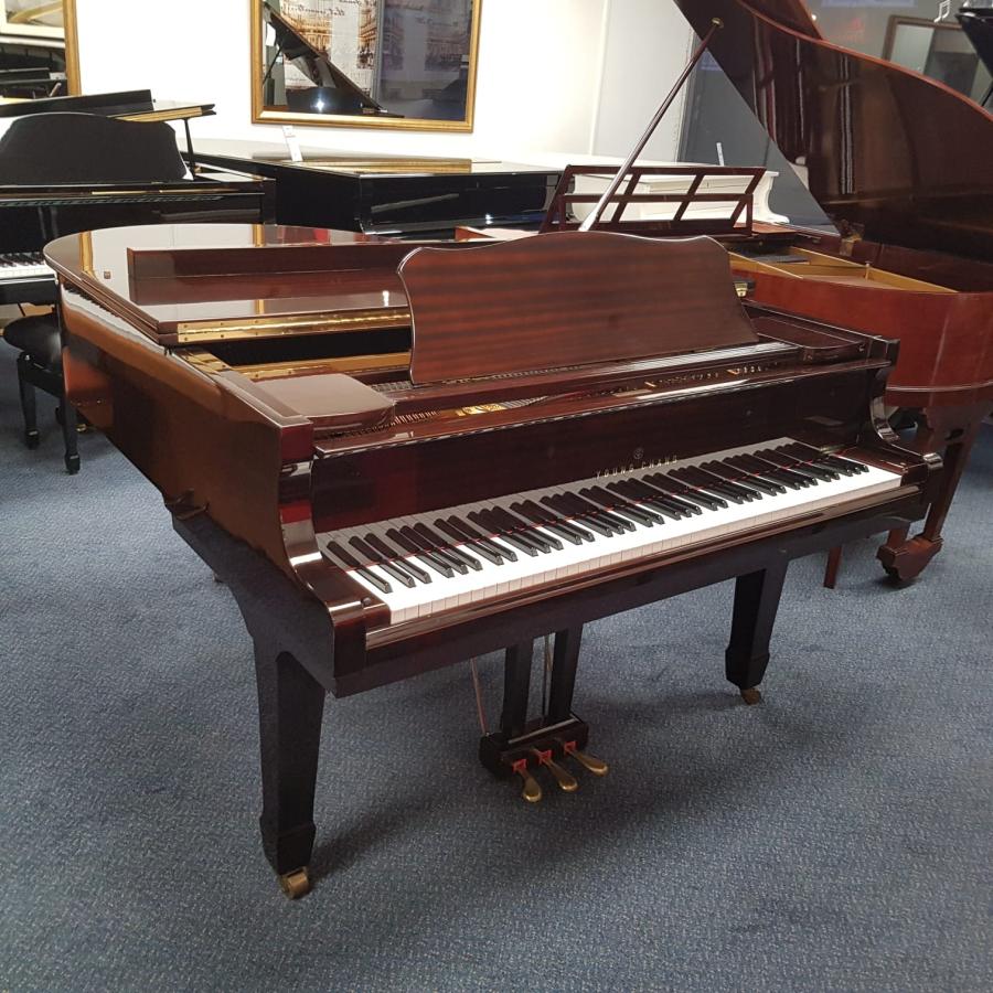 Young Chang G175 grand Piano in bright mahogany – Gallery image – Roberts Pianos Oxford