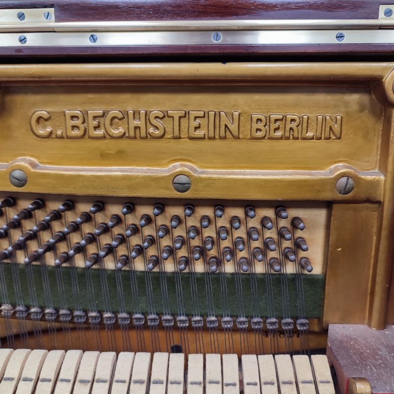 Steinway model O