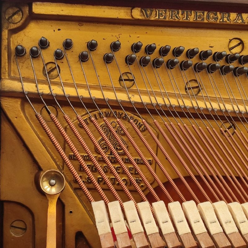 Steinway K