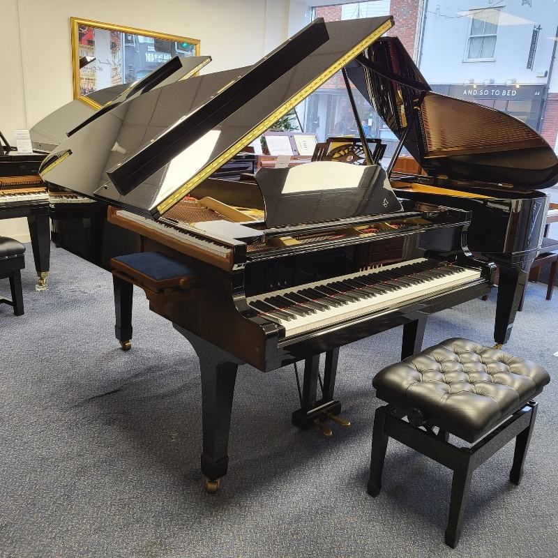 Yamaha G3E grand Piano in Black Polyester – Featured image – Roberts Pianos Oxford
