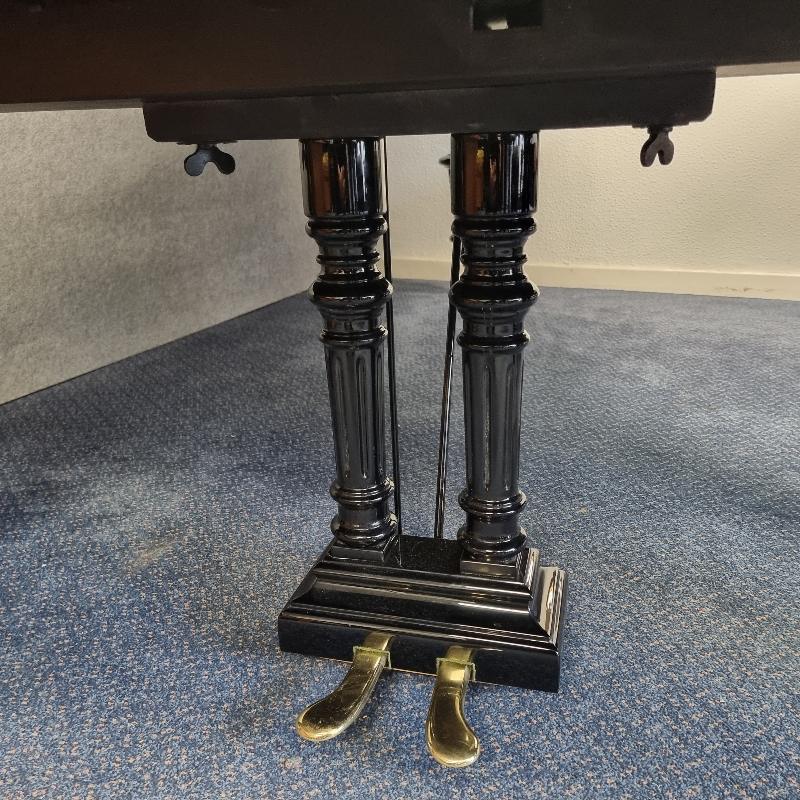 Bechstein III grand Piano in black – Gallery image – Roberts Pianos Oxford