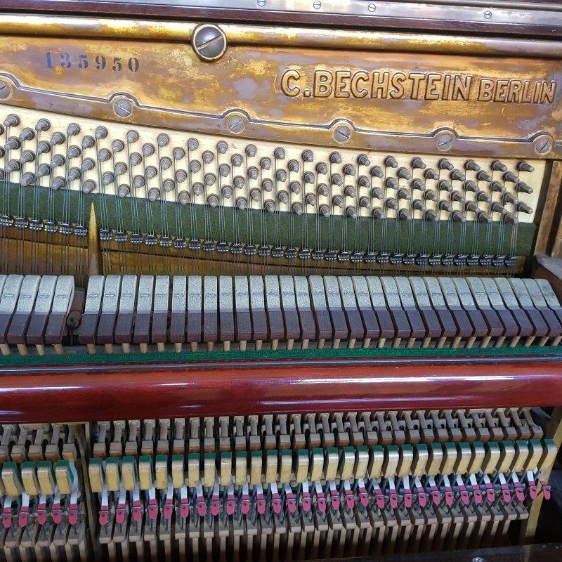 Bechstein 8 upright Piano in mahogany – Gallery image – Roberts Pianos Oxford