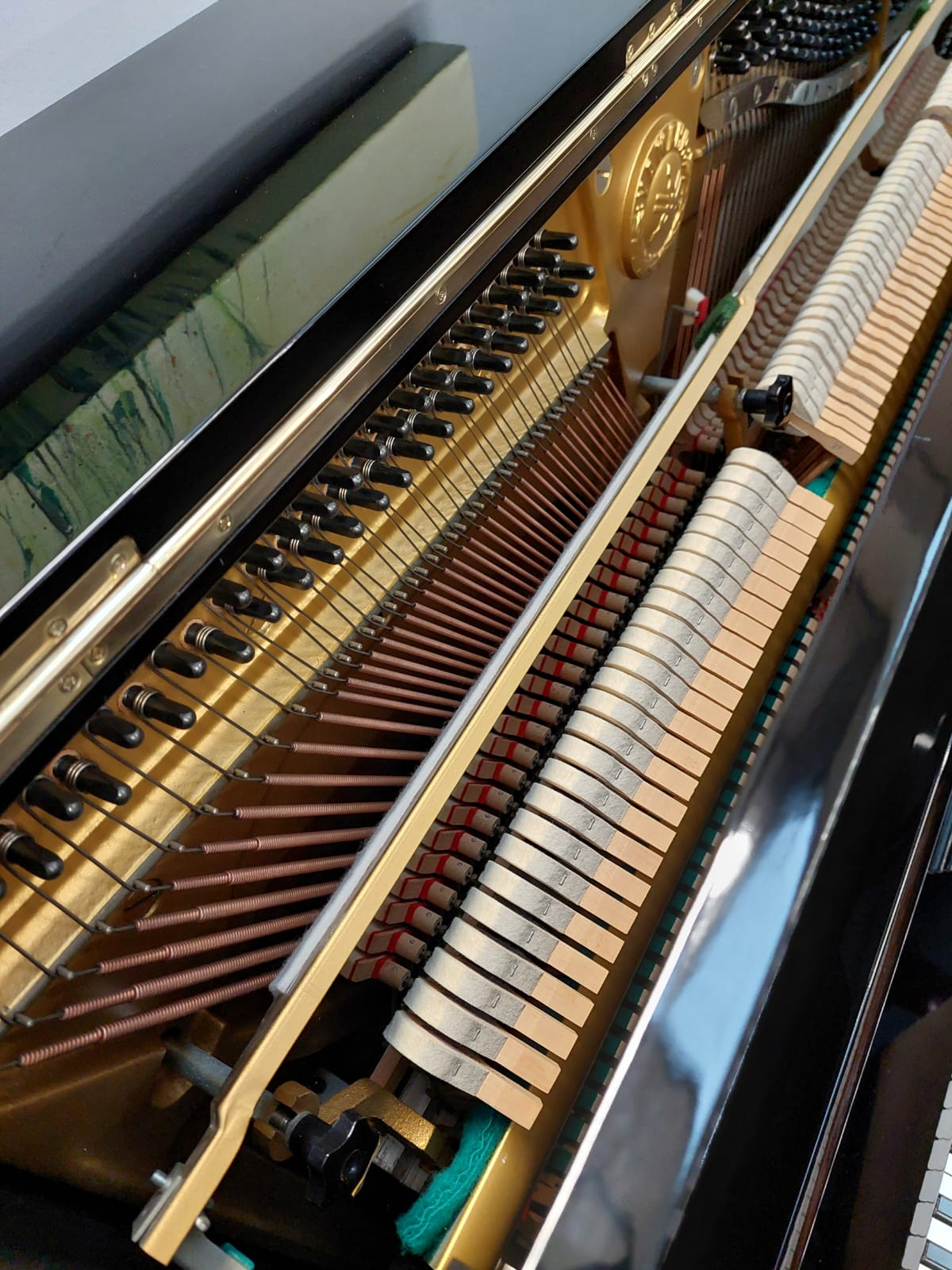 Yamaha U3H upright Piano in Black – Gallery image – Roberts Pianos Oxford