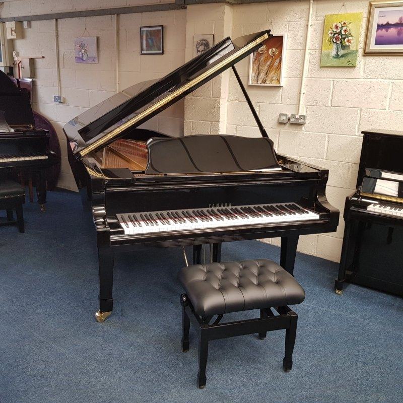 Yamaha CF concert grand Piano in bright black – Featured image – Roberts Pianos Oxford