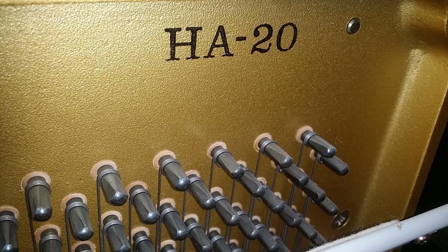 Kawai HA20 upright Piano in gloss black – Gallery image – Roberts Pianos Oxford