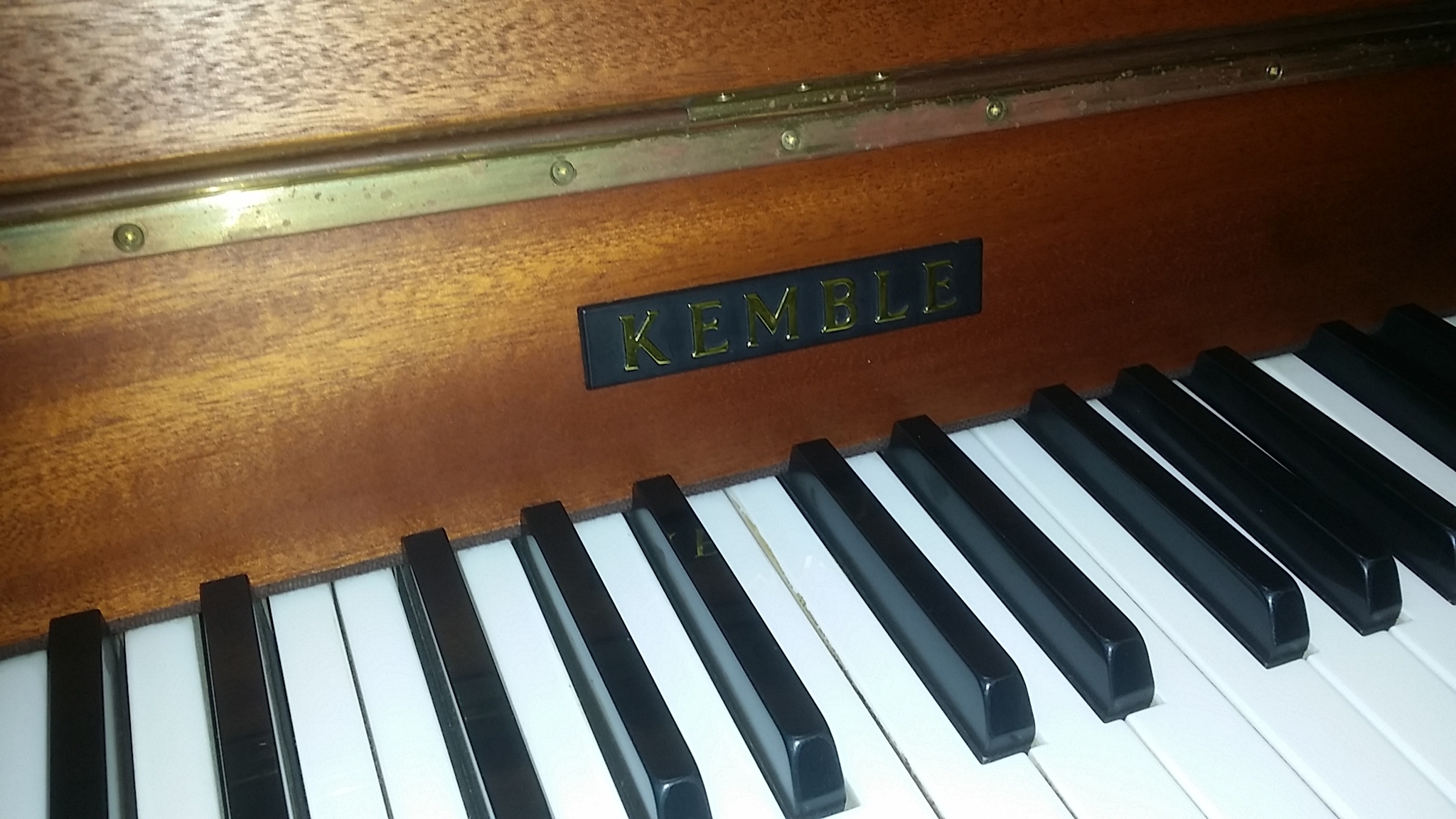 Kemble Compact