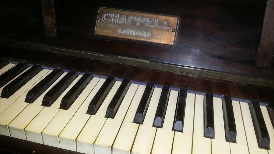 Chappell upright Piano in mahogany – Gallery image – Roberts Pianos Oxford