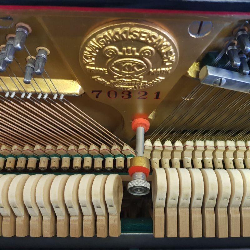 Kawai K8 upright Piano in Bright black – Gallery image – Roberts Pianos Oxford