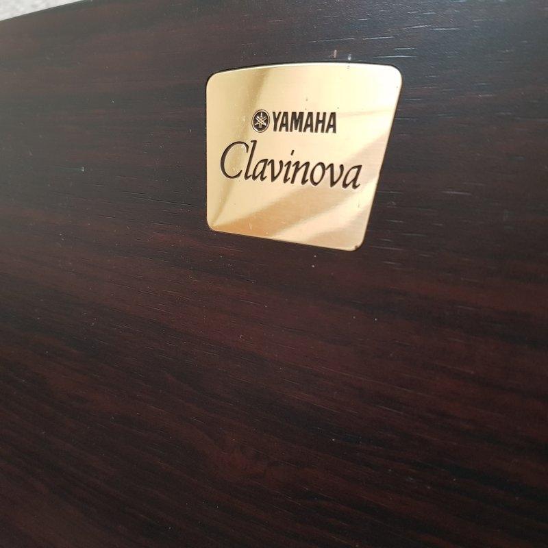 Yamaha CVP-401 digital Piano in rosewood – Gallery image – Roberts Pianos Oxford