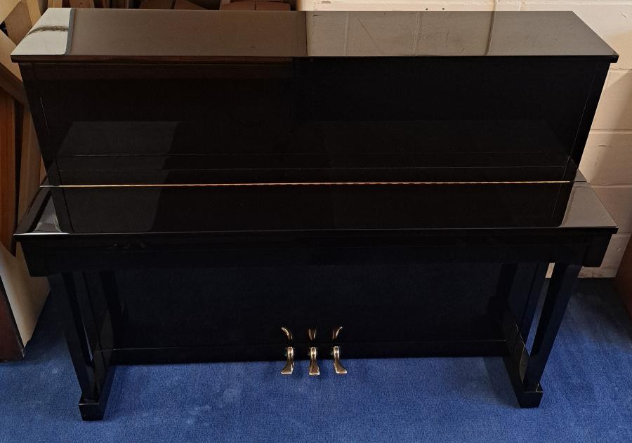 Seiler 116 upright Piano in black – Gallery image – Roberts Pianos Oxford