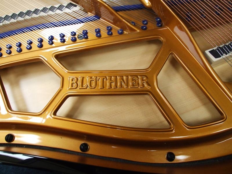 Bluthner Style IV grand Piano in bright black – Gallery image – Roberts Pianos Oxford