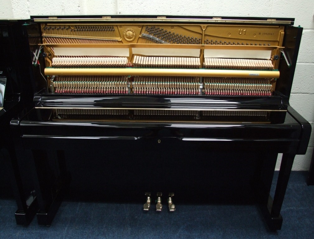 Yamaha U1H upright Piano in black – Gallery image – Roberts Pianos Oxford