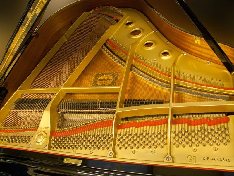 Yamaha G1RE grand Piano in black – Gallery image – Roberts Pianos Oxford