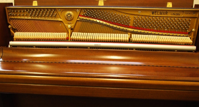 Welmar upright Piano in rosewood – Gallery image – Roberts Pianos Oxford