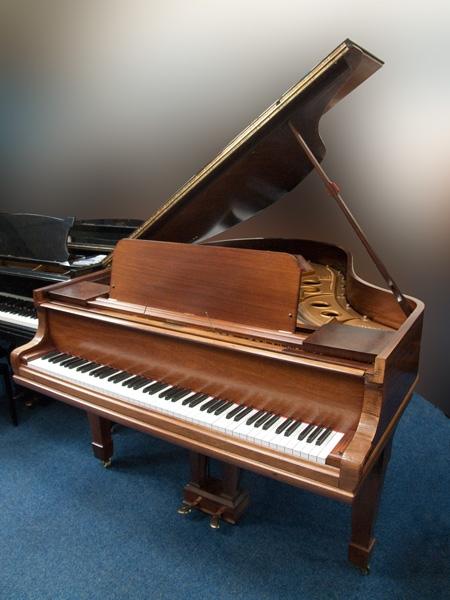 Steinway O grand Piano in rosewood – Featured image – Roberts Pianos Oxford