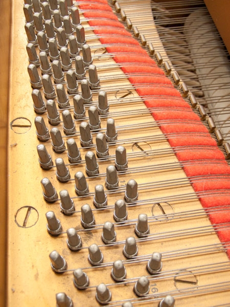 Steinway O