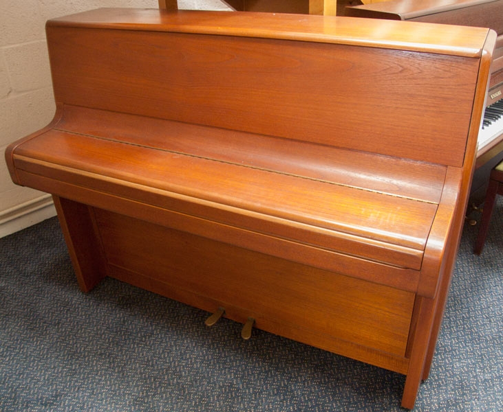Welmar upright Piano in rosewood – Gallery image – Roberts Pianos Oxford