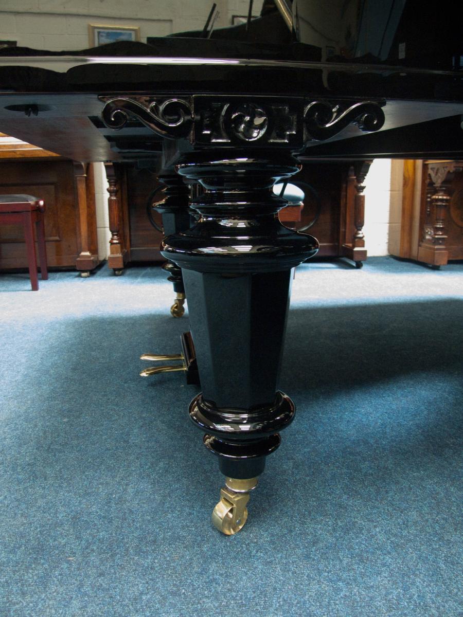 Bechstein model V grand Piano in bright black – Gallery image – Roberts Pianos Oxford