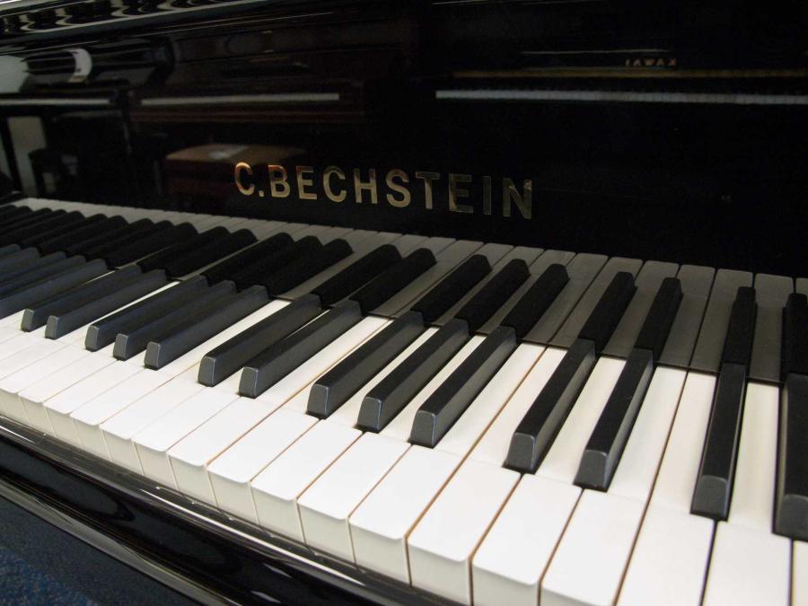 Bechstein B grand Piano in black – Gallery image – Roberts Pianos Oxford
