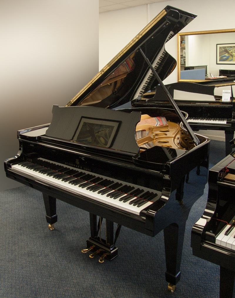 Steinway O grand Piano in bright black – Featured image – Roberts Pianos Oxford