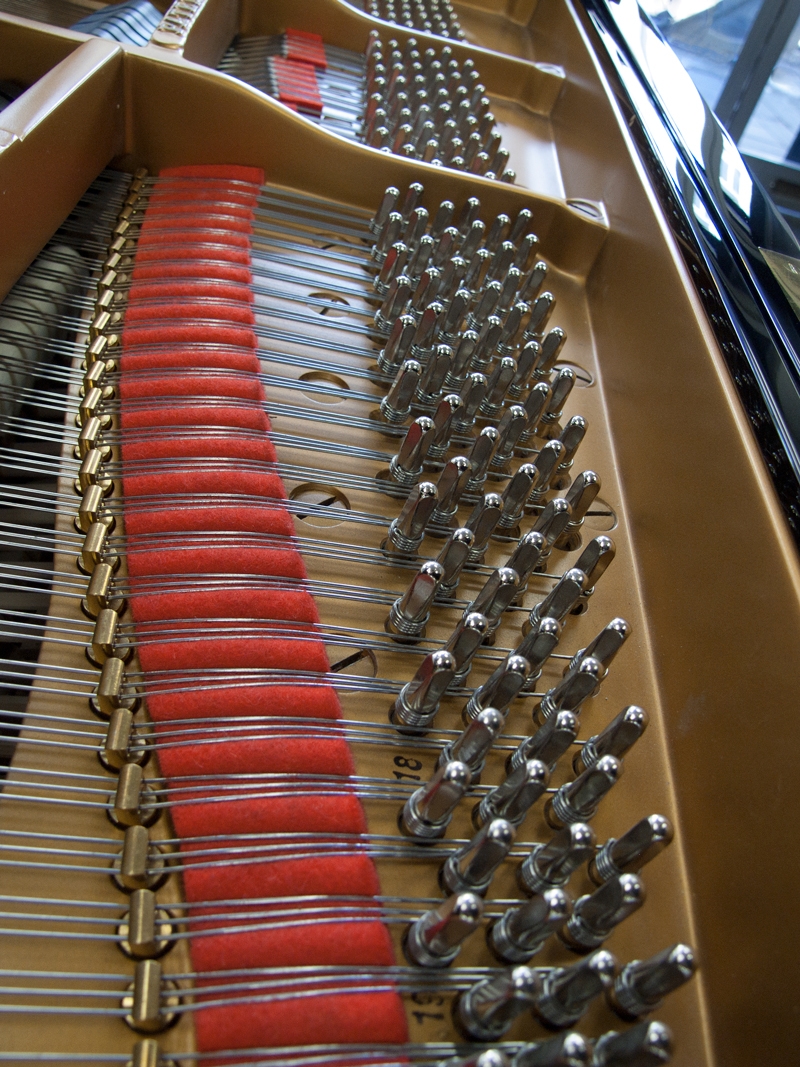 Steinway O