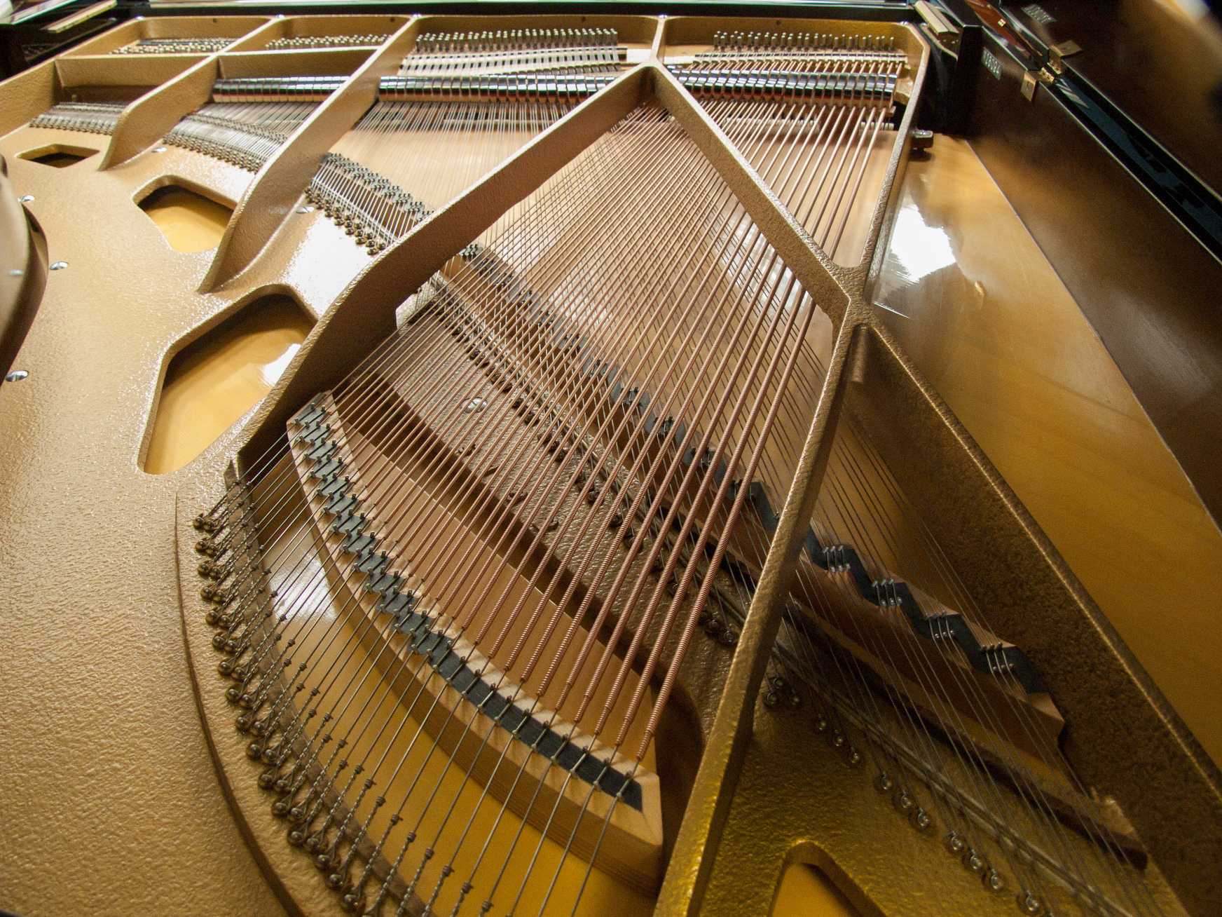 Grotrian Steinweg 189 grand Piano in black polyester – Gallery image – Roberts Pianos Oxford