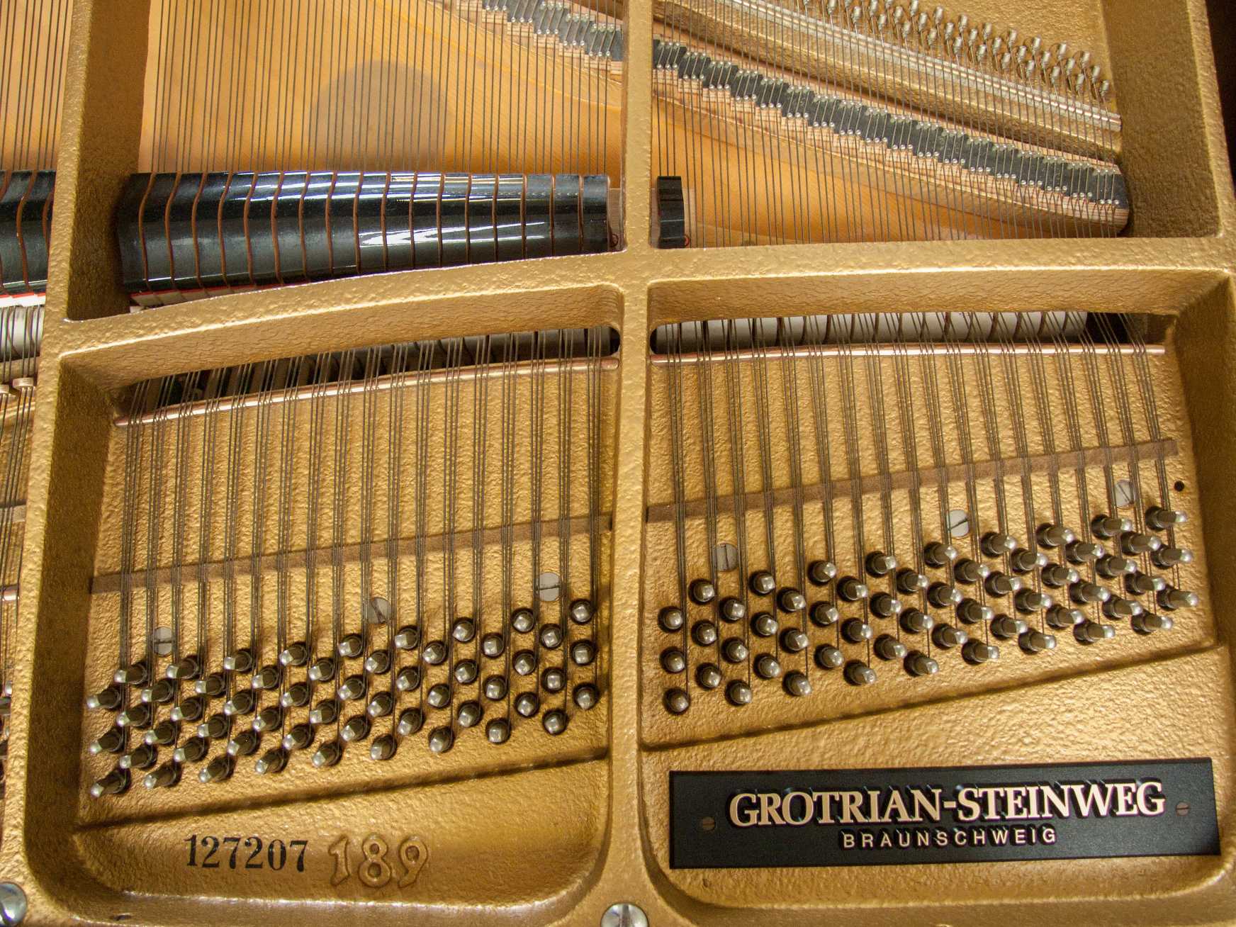 Grotrian Steinweg 189 grand Piano in black polyester – Gallery image – Roberts Pianos Oxford