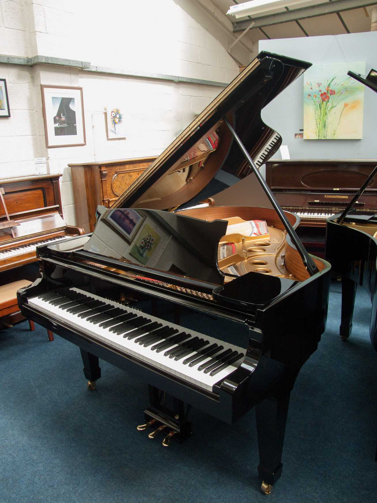 Steinway O