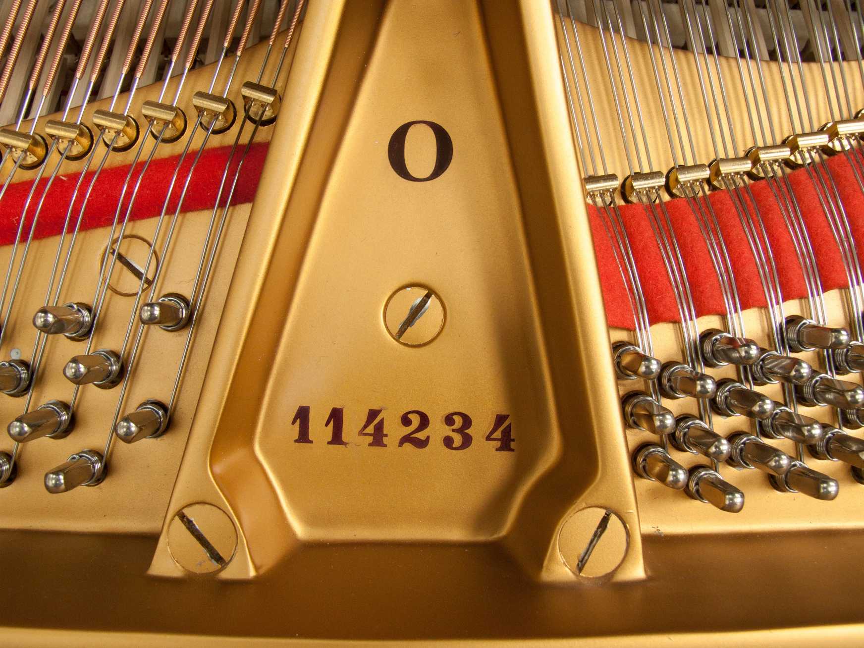 Steinway O