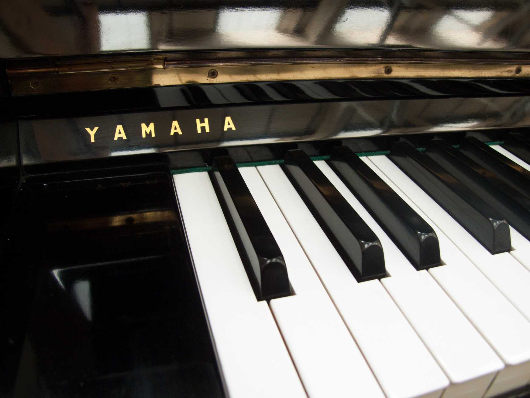 Yamaha U1D
