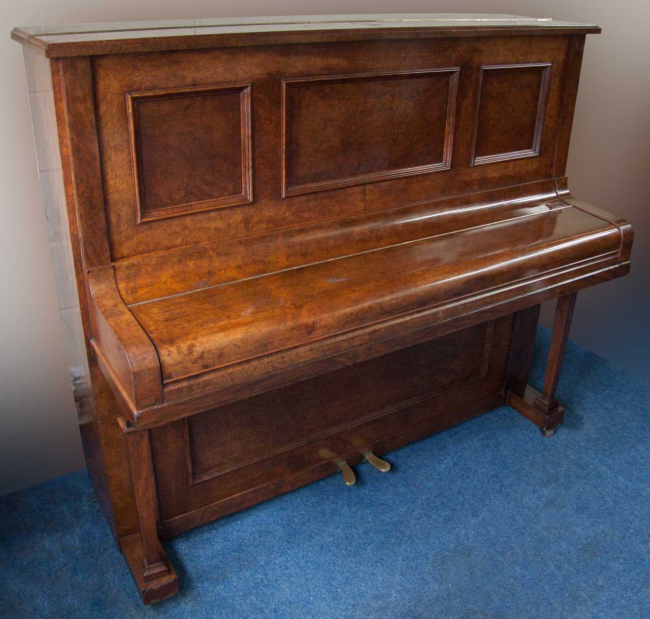 Grotrian Steinweg upright Piano in walnut – Gallery image – Roberts Pianos Oxford