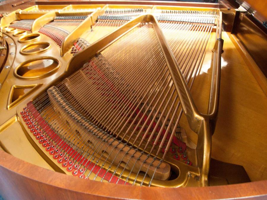 Bosendorfer 170 grand Piano in mahogany – Gallery image – Roberts Pianos Oxford