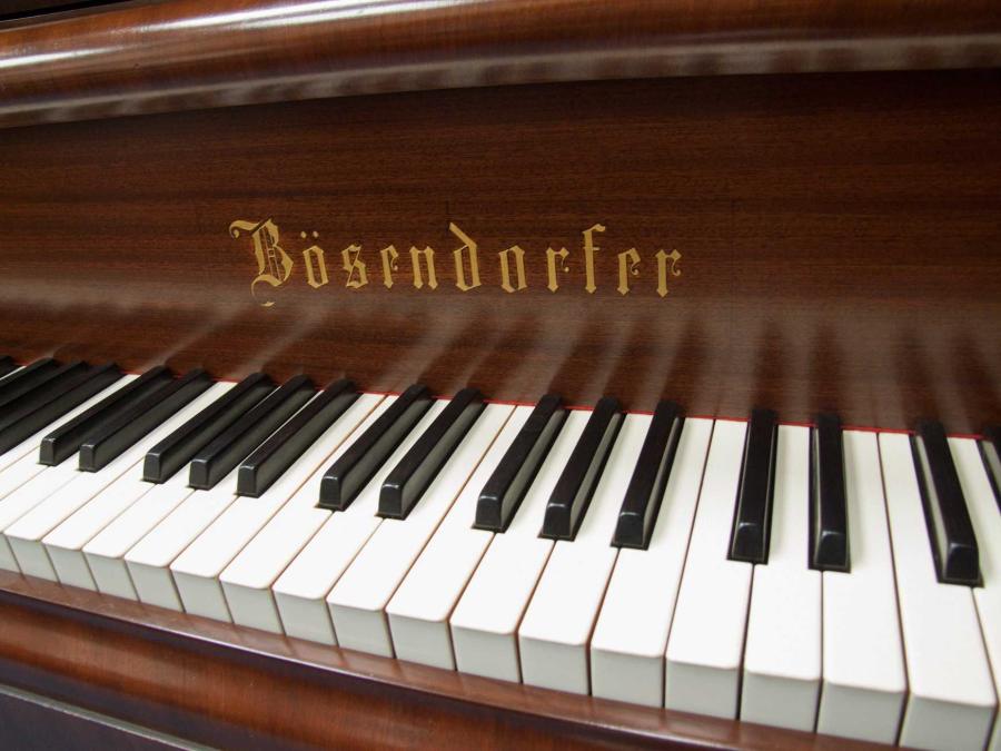 Bosendorfer 170 grand Piano in mahogany – Gallery image – Roberts Pianos Oxford