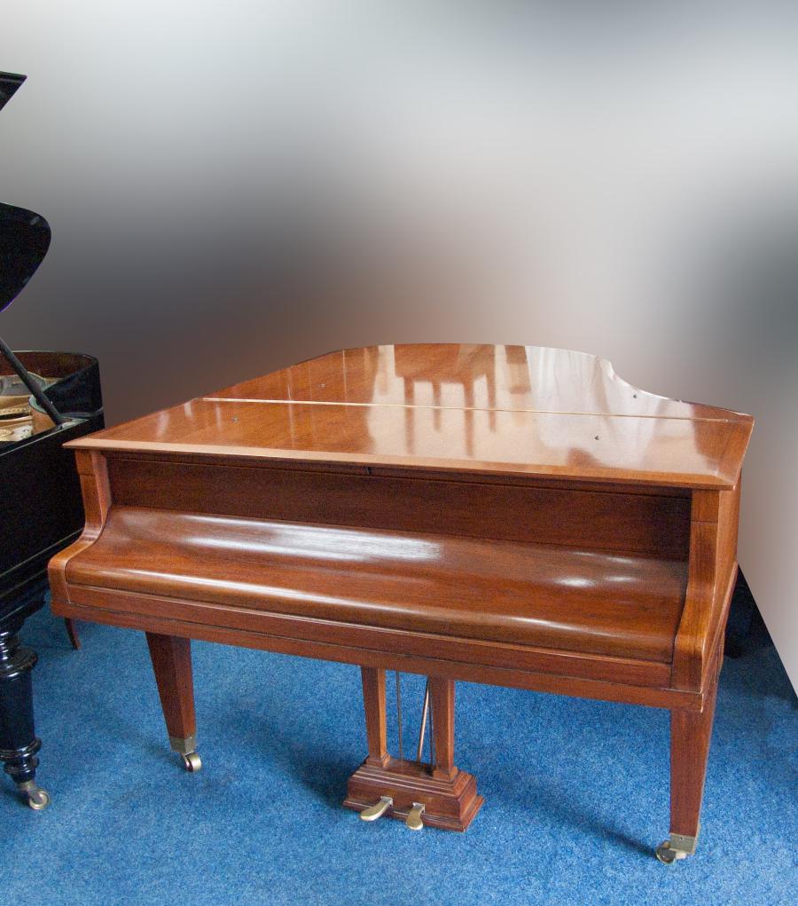 Bluthner V grand Piano in rosewood – Gallery image – Roberts Pianos Oxford