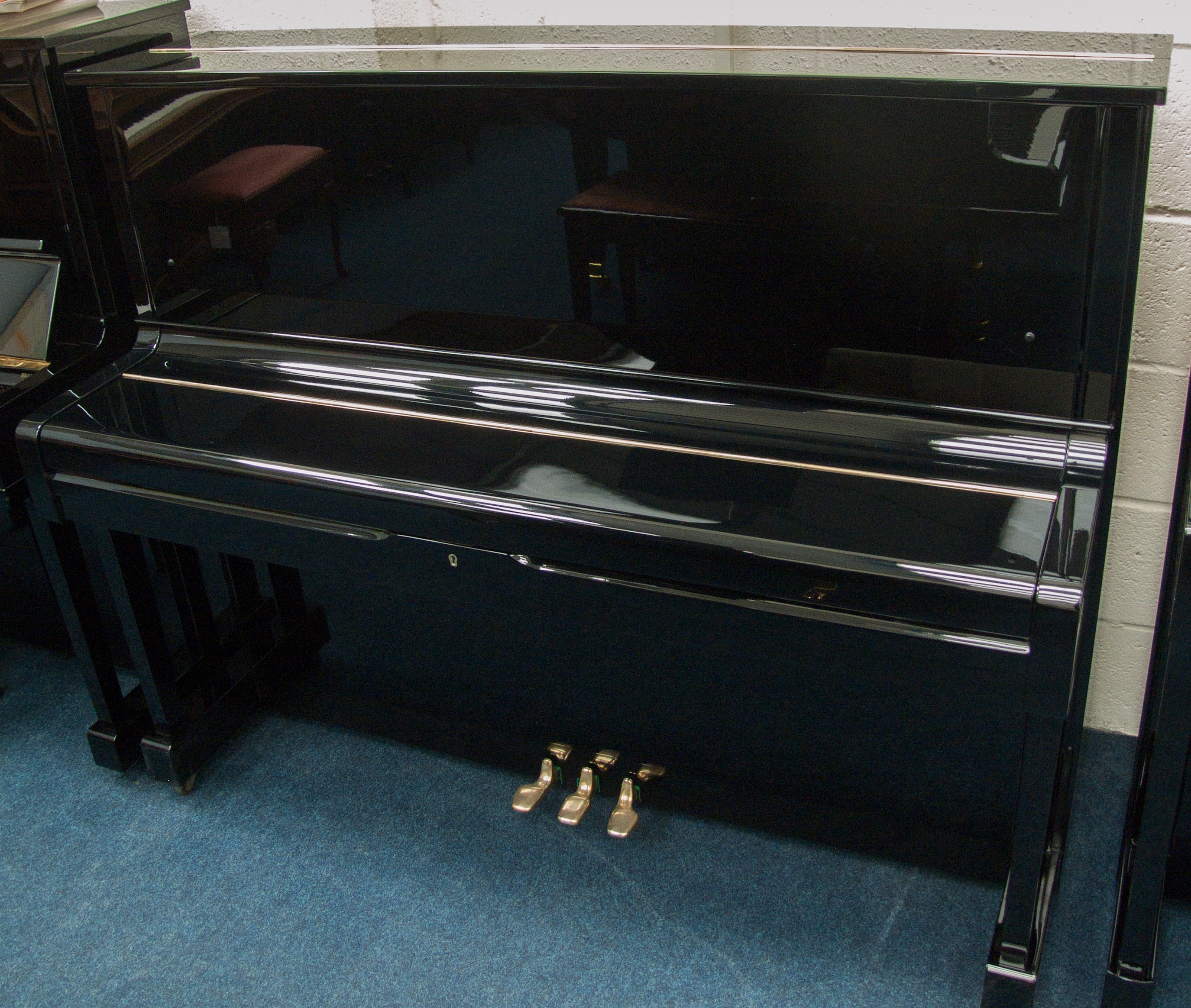 Yamaha U1M