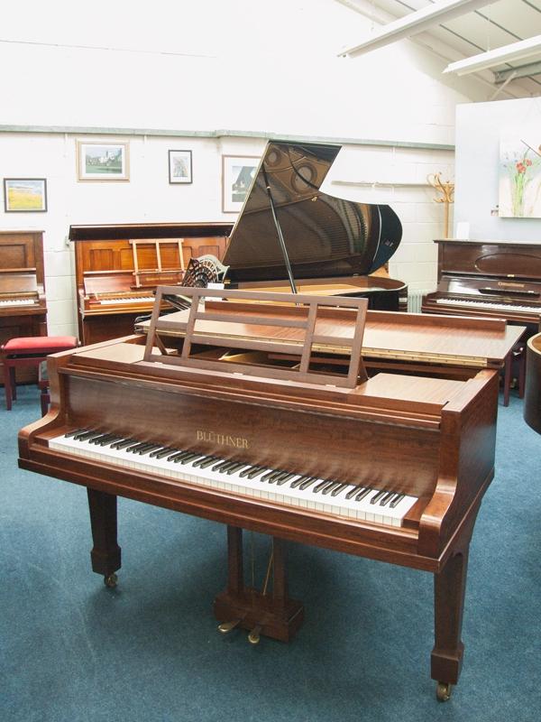 Bluthner IVa Aliquot grand Piano in mahogany – Gallery image – Roberts Pianos Oxford