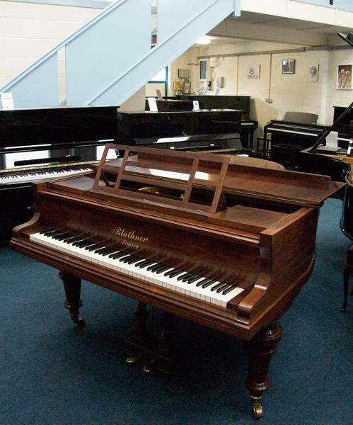 Bluthner style V grand Piano in Rosewood – Gallery image – Roberts Pianos Oxford