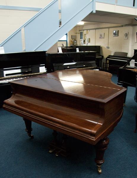 Bluthner style V grand Piano in Rosewood – Gallery image – Roberts Pianos Oxford