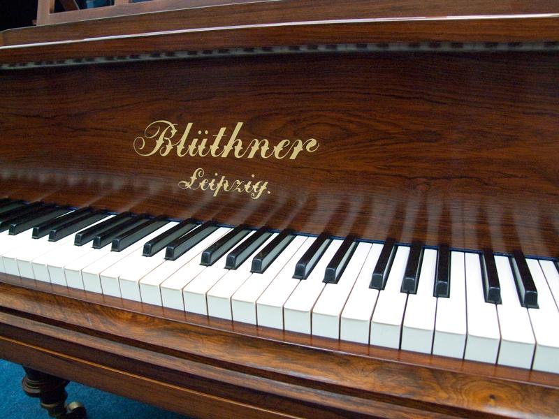Bluthner style V grand Piano in Rosewood – Gallery image – Roberts Pianos Oxford