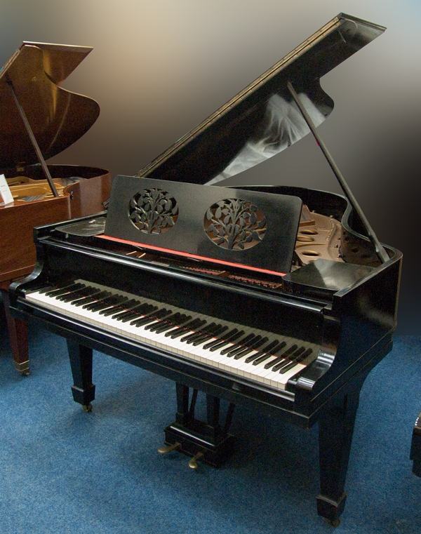 Steinway O grand Piano in black French polish – Featured image – Roberts Pianos Oxford