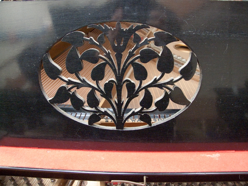 Steinway O