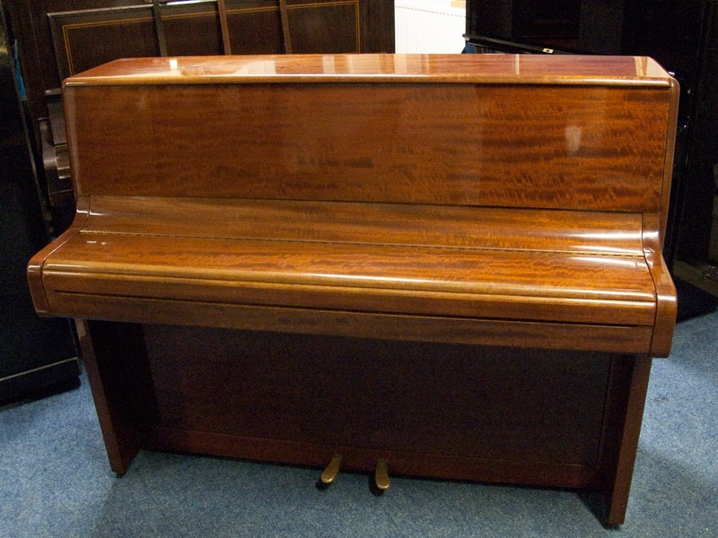 Welmar upright Piano in mahogany – Gallery image – Roberts Pianos Oxford