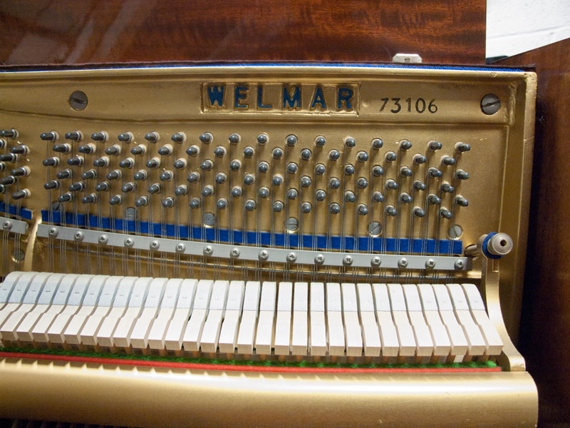 Welmar upright Piano in mahogany – Gallery image – Roberts Pianos Oxford