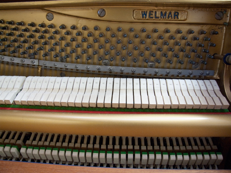 Welmar upright Piano in teak – Gallery image – Roberts Pianos Oxford