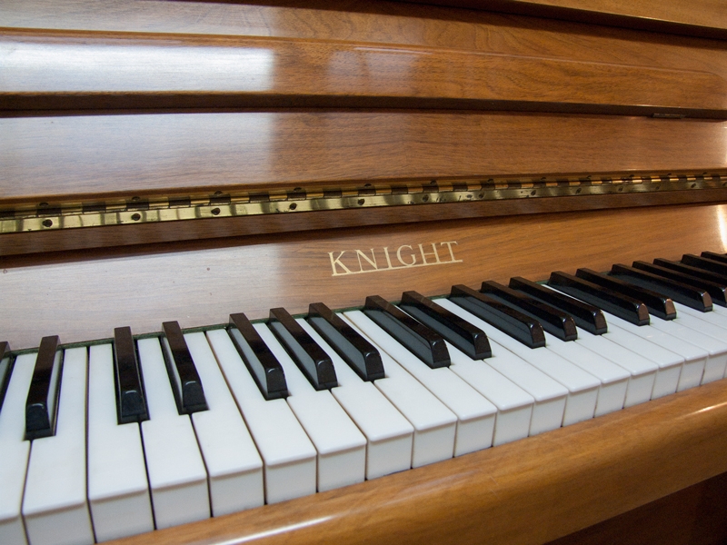 Knight K10 upright Piano in walnut – Gallery image – Roberts Pianos Oxford