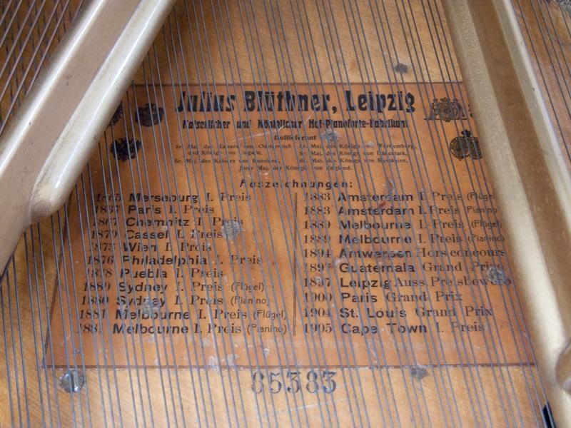 Bluthner style V grand Piano in rosewood – Gallery image – Roberts Pianos Oxford