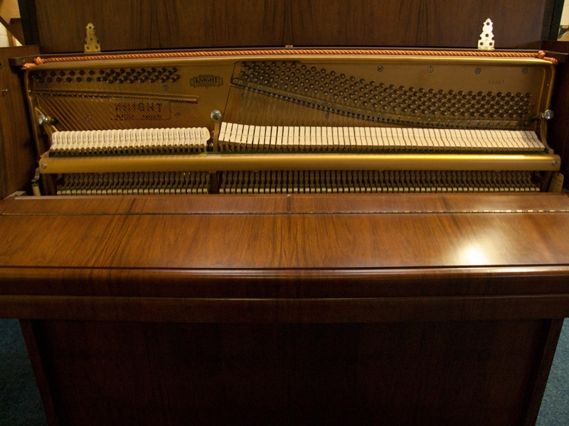Knight K10 upright Piano in Mahogany – Gallery image – Roberts Pianos Oxford