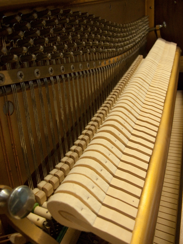 Knight K10 upright Piano in Mahogany – Gallery image – Roberts Pianos Oxford