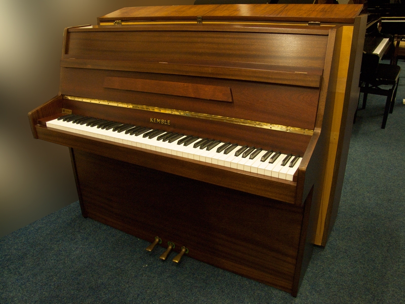Kemble Compact